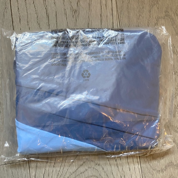 NWT- Summersalt Sidestroke Bathingsuit - Picture 4 of 5